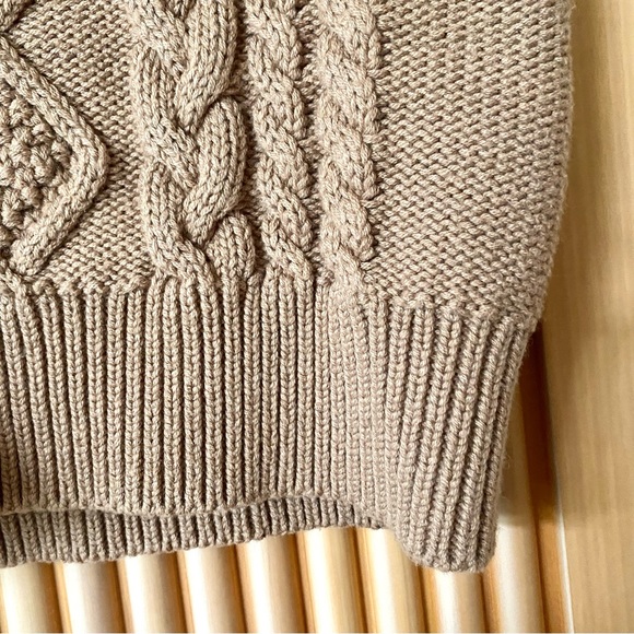 Aritzia Wilfred alps sweater vest gold camel tan - Picture 6 of 9